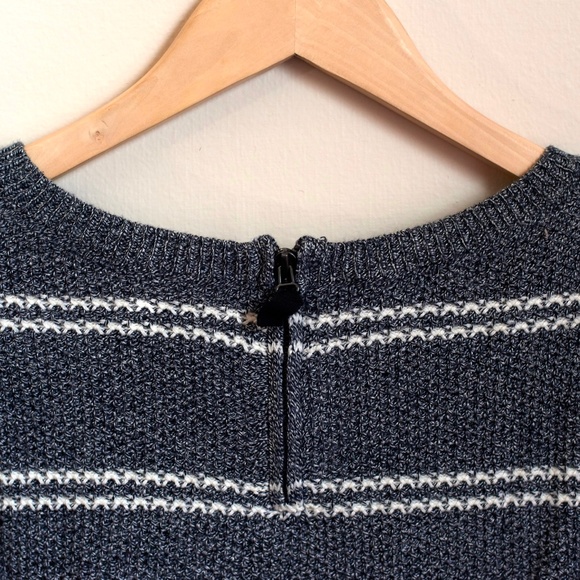 Lightweight Talbots Sweater - Picture 3 of 4